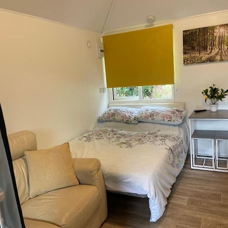 The Little Nest Beach Sole Use Accommodation Near To Bath Wick  Eksteriør billede