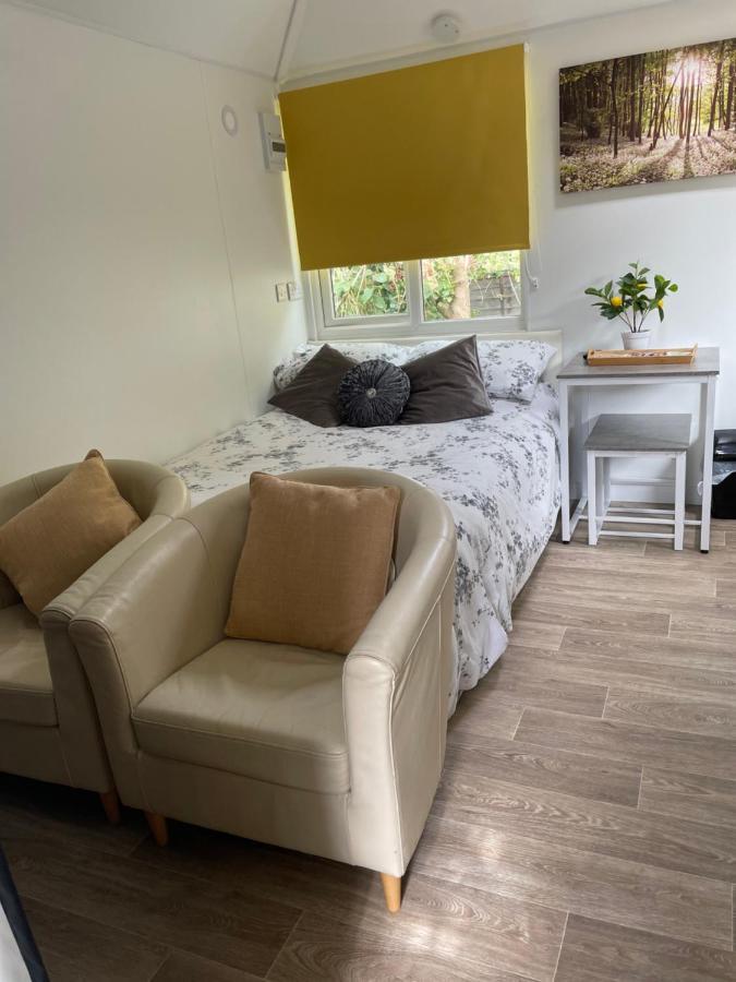The Little Nest Beach Sole Use Accommodation Near To Bath Wick  Eksteriør billede